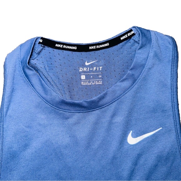 Nike Dri-Fit Purple Used Women's Adult shirt - Picture 2 of 3